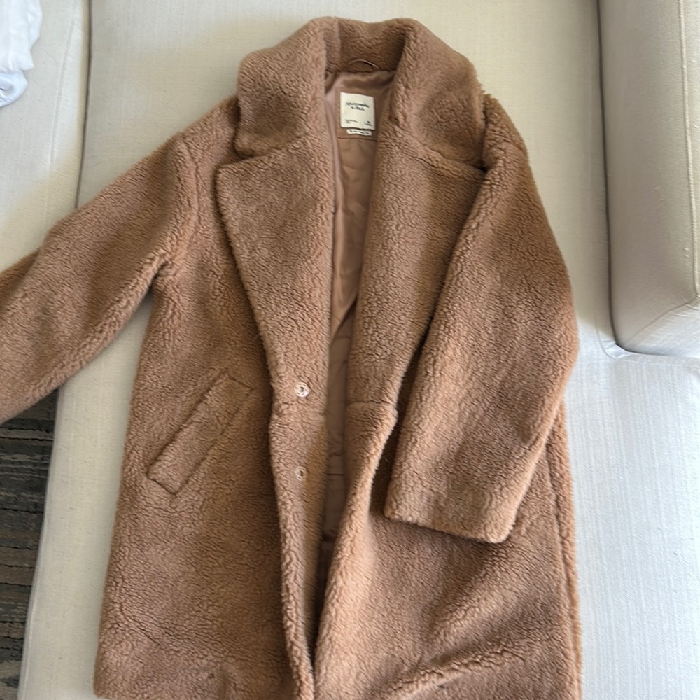 Abercrombie Teddy coat worn once in perfect condition